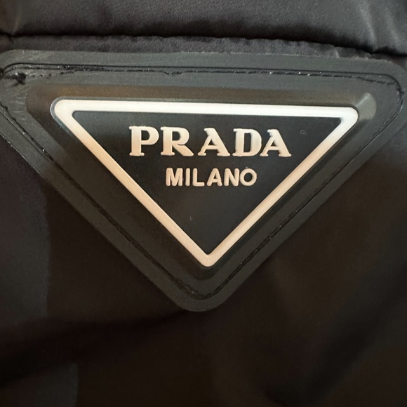 Prada Black Women's Puffer Jacket - Picture 3 of 4